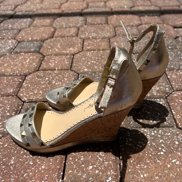 Lilly Pulitzer studded wedges - Picture 7 of 8